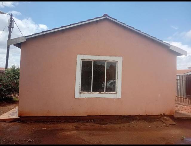 2 BEDROOM HOUSE FOR SALE IN SOSHANGUVE SOUTH